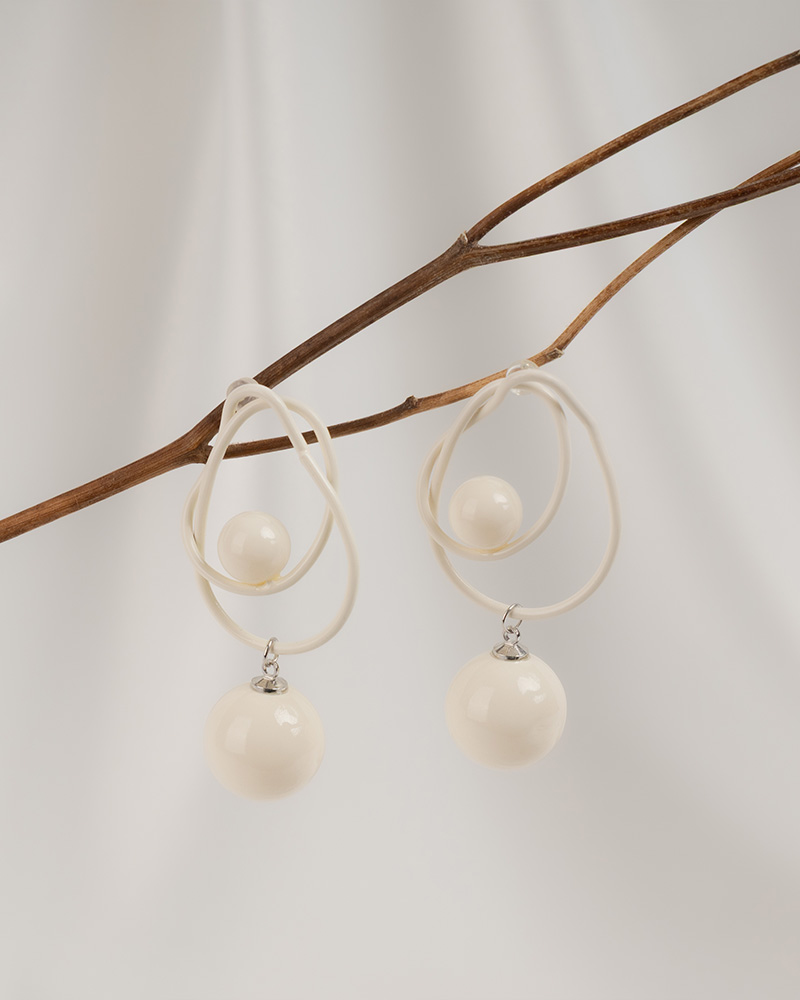 ARETE WHITE